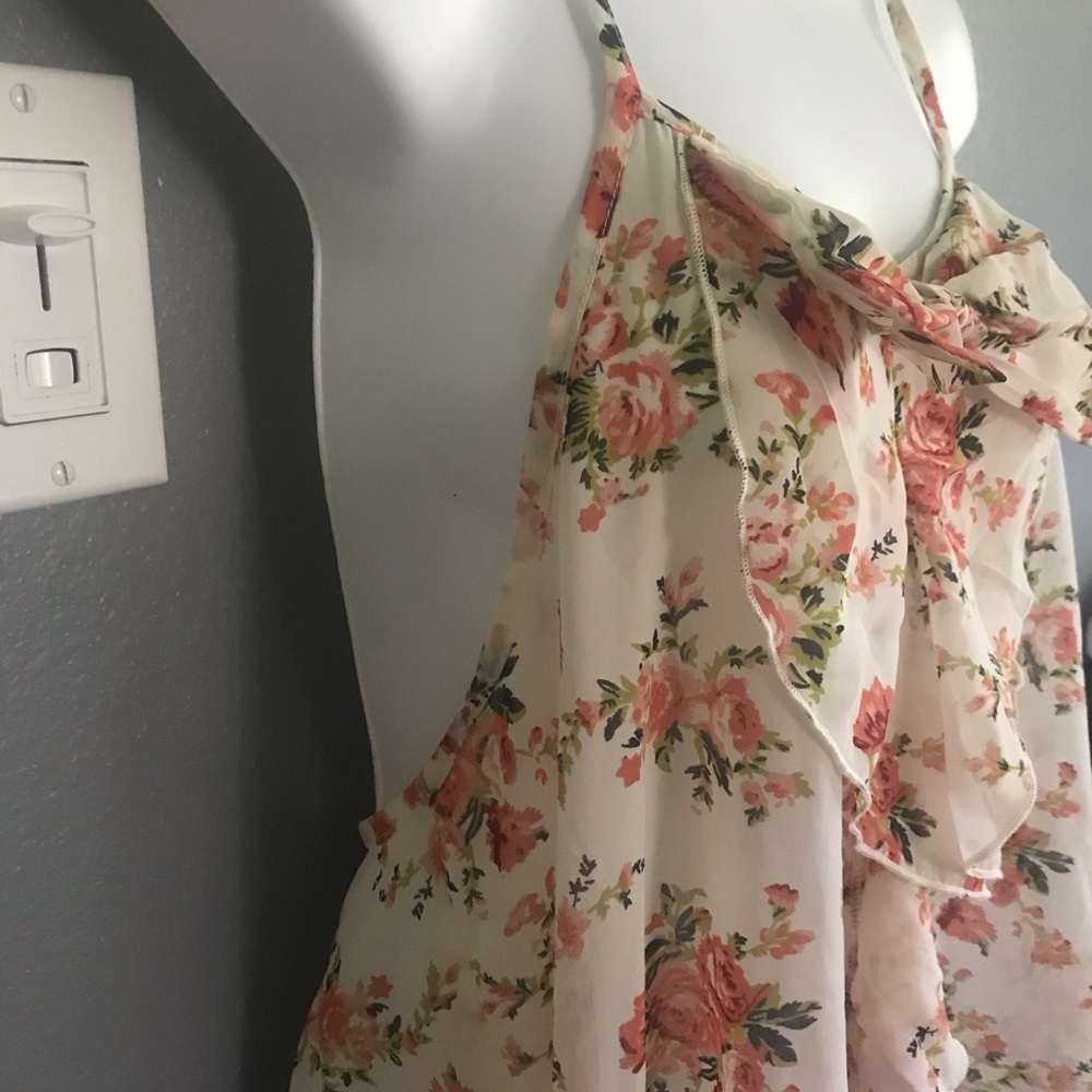 Floral Top - Picture 10 of 12